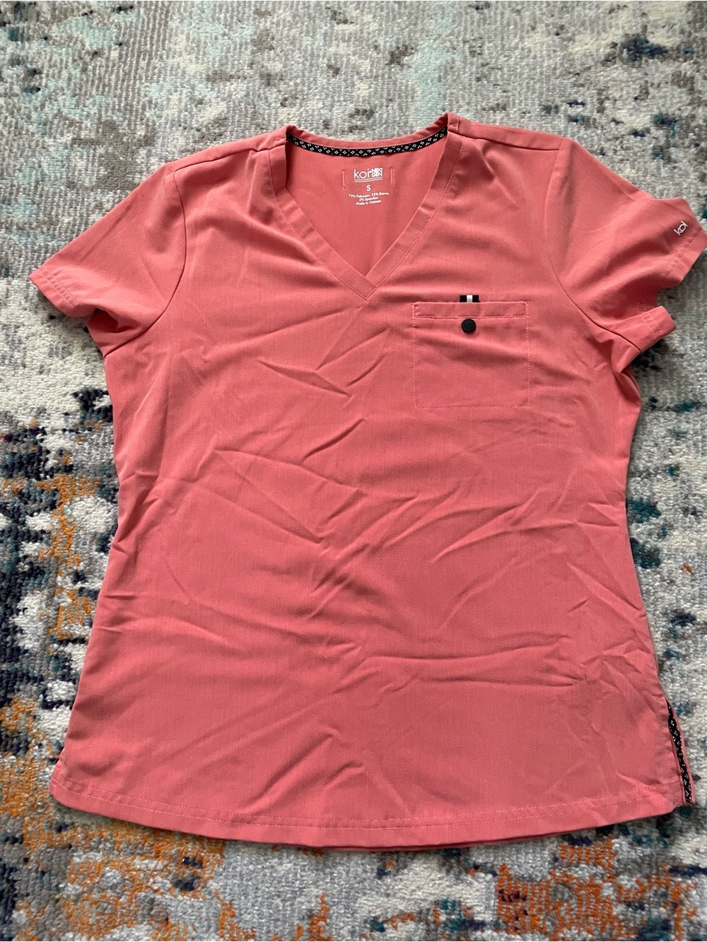 koi Women's V-Neck Scrub Top - Coral
